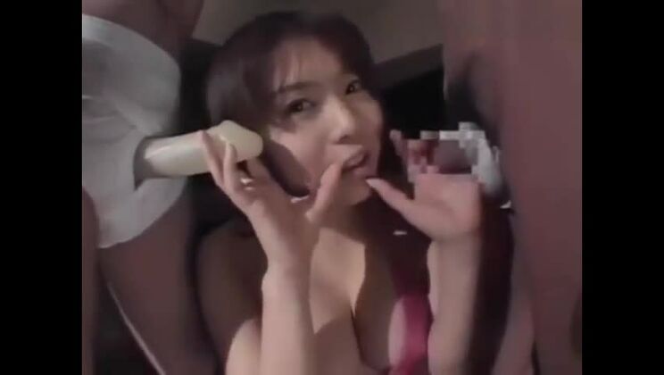 Замечательная восточная женщина с