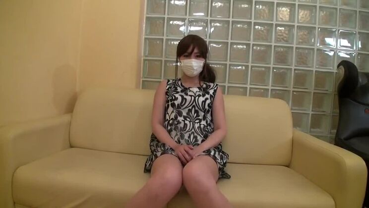 Медовая японская девушка