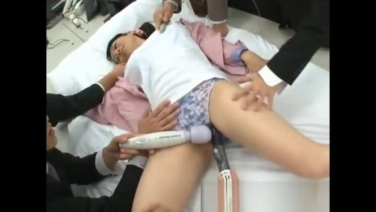 Богоподобная азиатка Нацуми Китахара