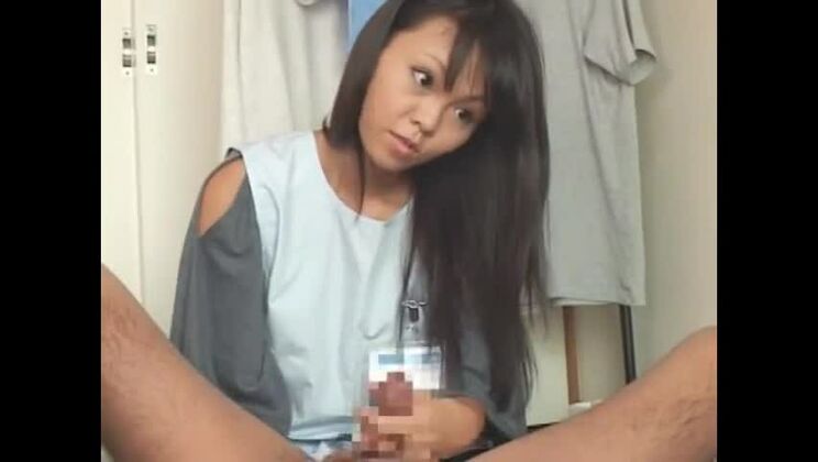 Порно видео с эякуляцией на лицо, в котором участвуют Саяка Фукухара и Рё Шинохара.