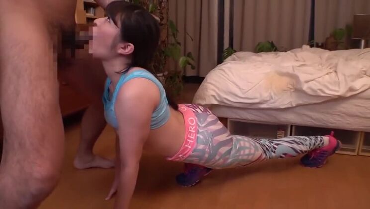 Приятная японская девушка