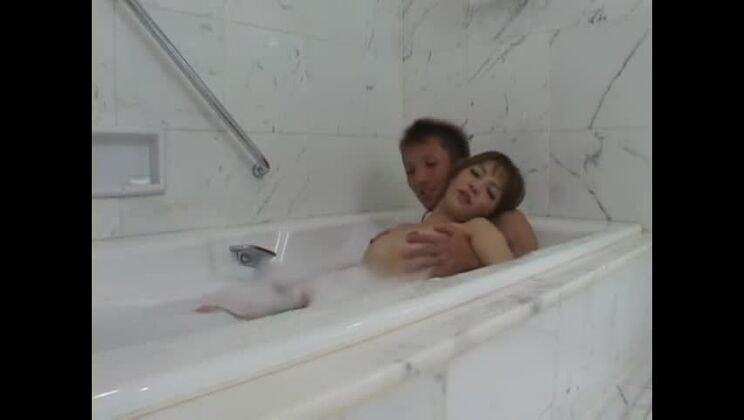 Красивый японец Мао Каэдэ