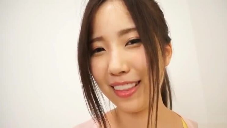 Очаровательная восточная девушка