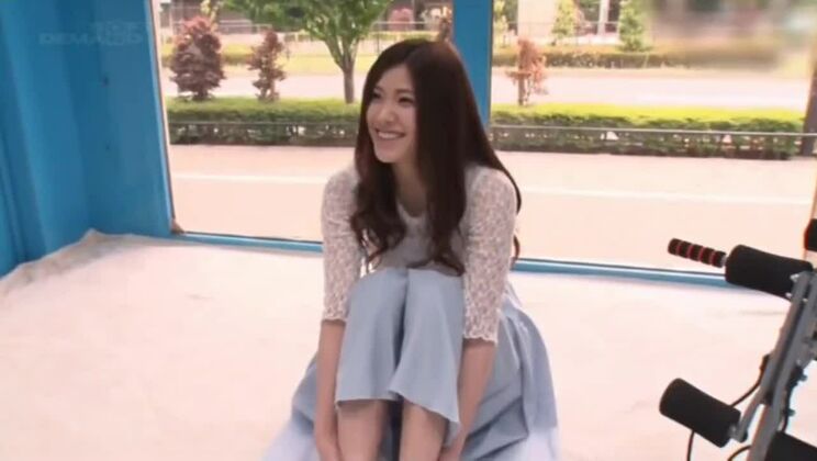 Красивый азиатский пухлый