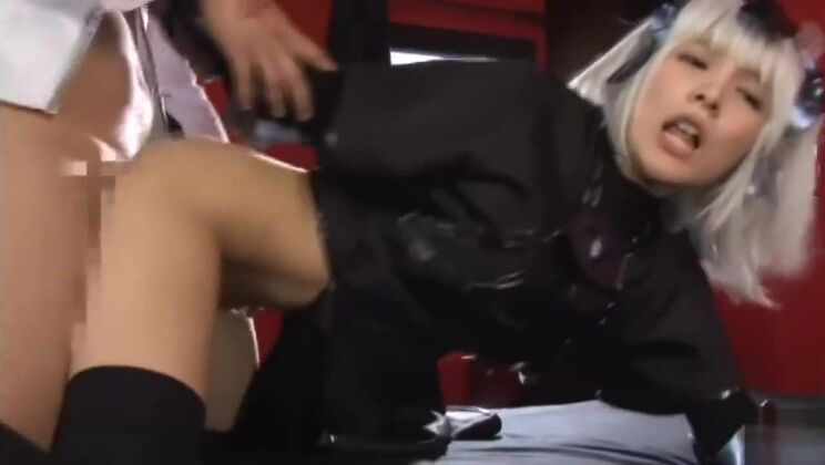 Очаровательная пышногрудая японская распутница