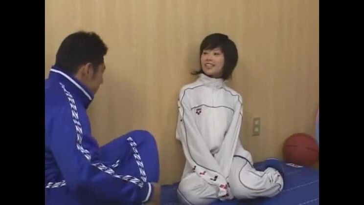 Любительское секс-видео с участием Айки Хошизаки и Юуны Ибуки.