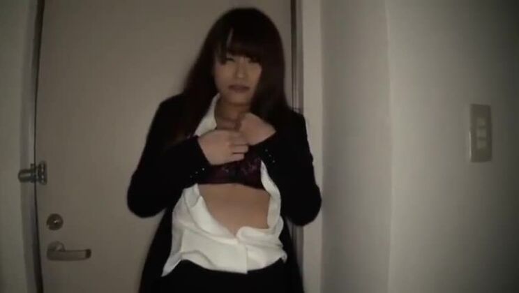 Божественная азиатская распутница