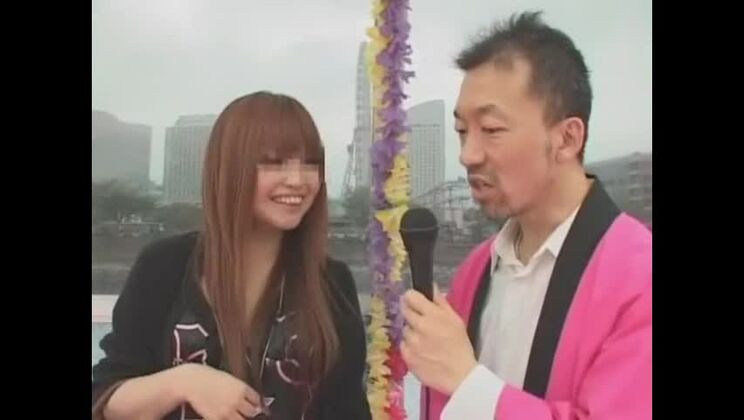 Привлекательная японская проститутка в очаровательном кастинге X