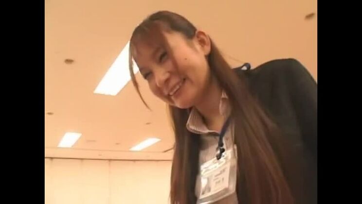 Публичное порно-видео с участием Киры Окамото и Цукасы Минами.