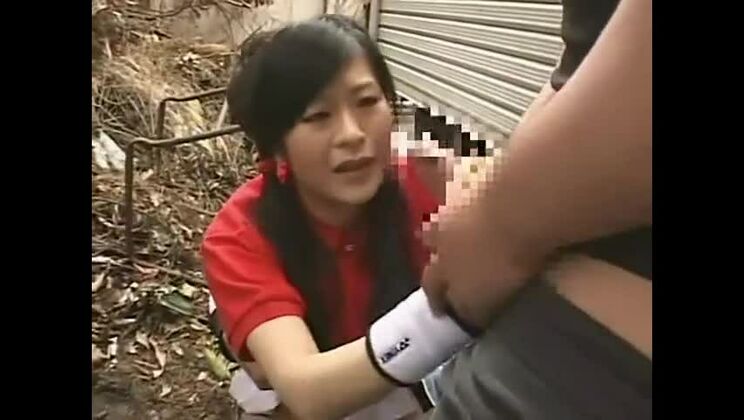 Милая смуглая азиатская сучка в видео с жестким сексом