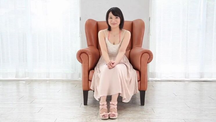 Азиатская проститутка, получающая удовольствие от экстремального группового изнасилования.