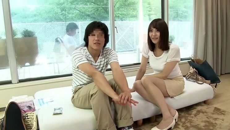 Соблазнительная японка.