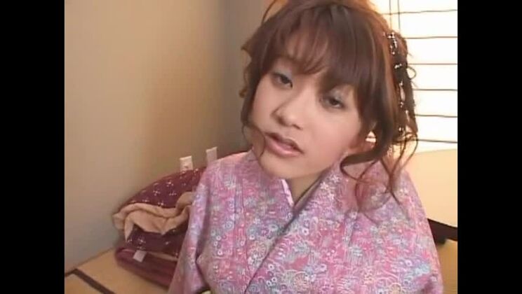 Невероятная японская сучка получает хардкорный сексуальный опыт.