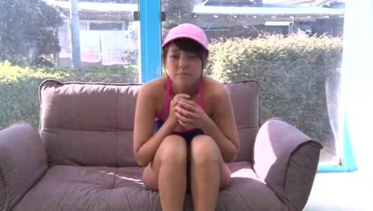 Великолепная азиатская шлюха с красивым фетиш-порно видео