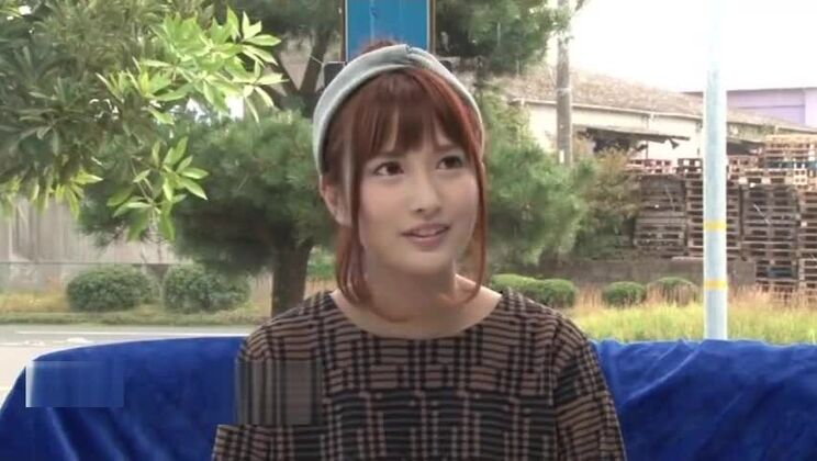 Великолепная японская красотка в лучшем в истории любительском порно-видео.