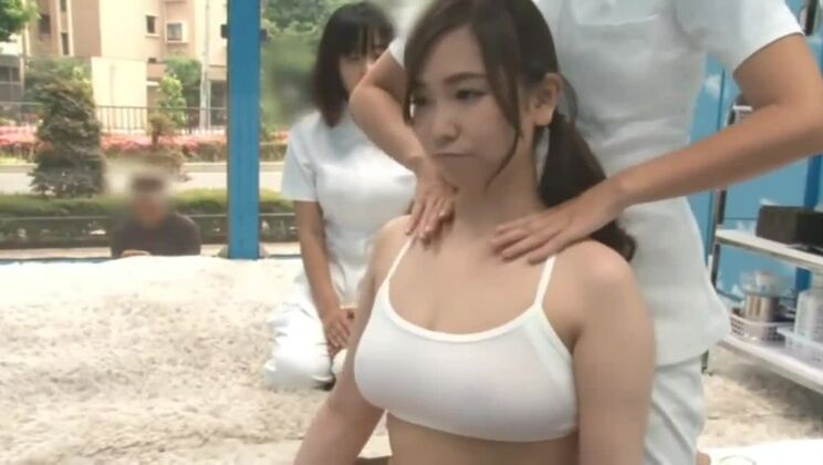 Соблазнительная японская леди в настоящем хардкорном видео