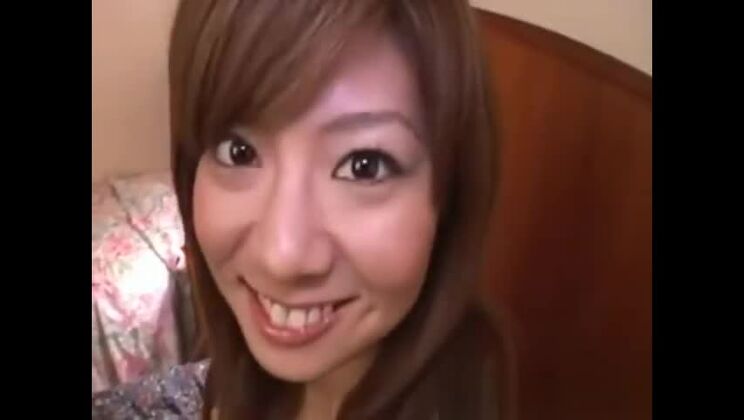 Порнографическое видео с участием Праев и Аки Катасе.