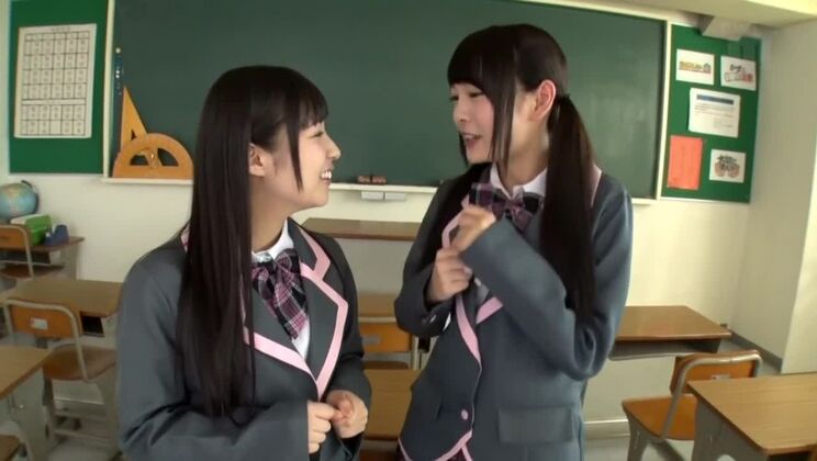 Пикантный японский парень.