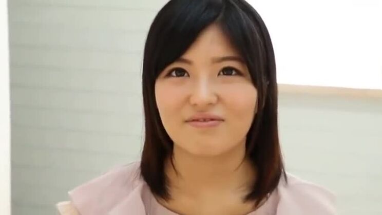 Божественная японская девушка занимается потрясающим хардкорным сексом.