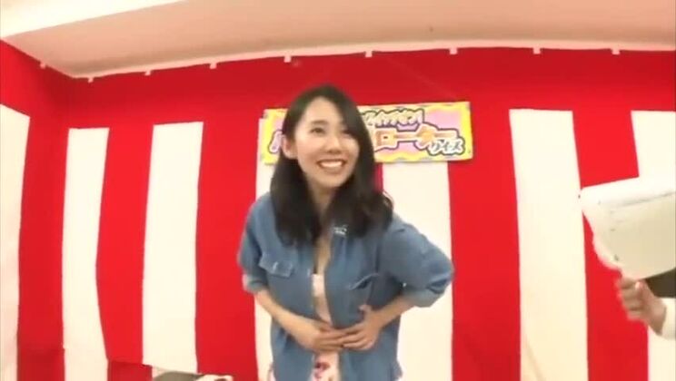 Острая, смуглая восточная Аяка Томода