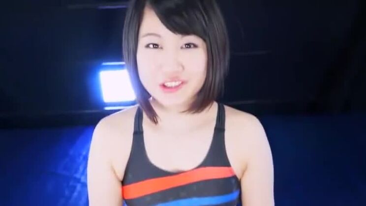 Соблазнительная японка получает потрясающий хардкорный секс.