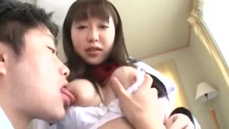 Соблазнение блондинки восточной внешности в букаке-сцене