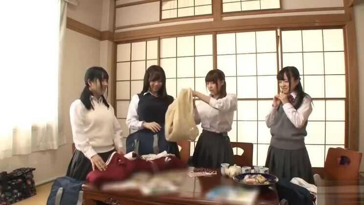 Японская девушка в потрясающем HD JAV-видео только здесь.