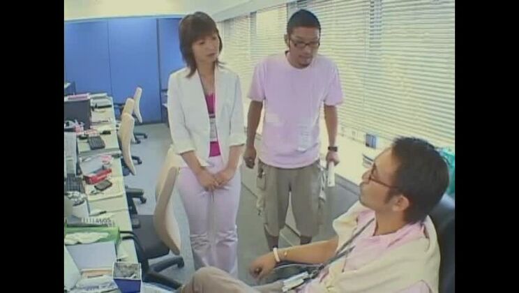 Невероятная японская девушка Сара Минами в лучшем фильме JAV на открытом воздухе с эякуляцией.