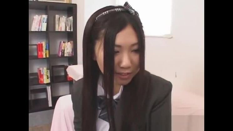 Премьера AV-дебюта Chakuero Idol