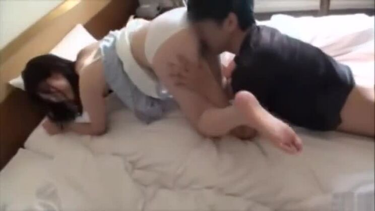 Смотрите японскую девушку в потрясающем видео JAV, как в ваших мечтах.