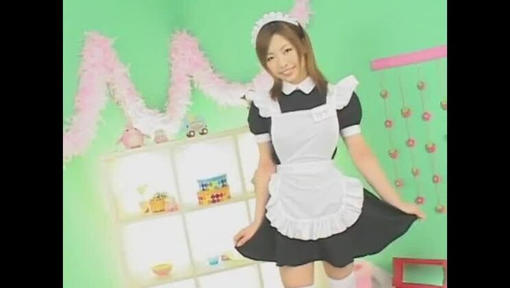 Потрясающая японская девушка Кана Каваи в самом откровенном нижнем белье, видео с большой грудью (JAV).