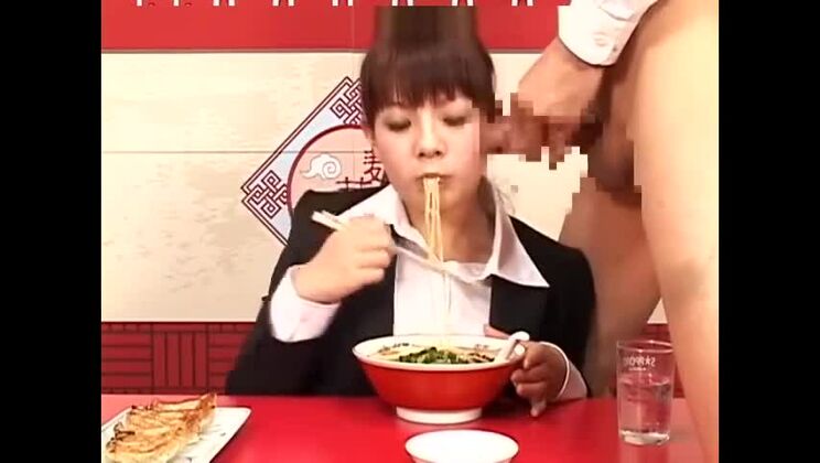 Буккаке еда, часть 3 (цензура)