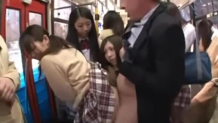 Сборник музыкальных произведений японских школьниц, том 1.