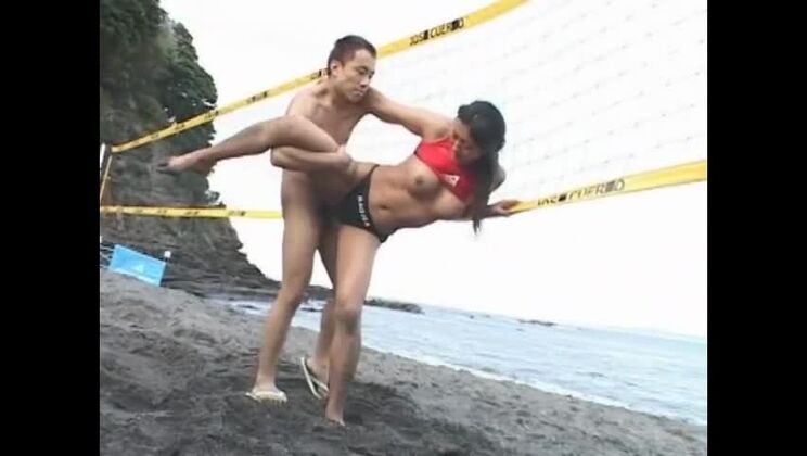 Сумасшедшая японская шлюха Нагиса Окамото в потрясающем японском порно-видео на открытом воздухе.