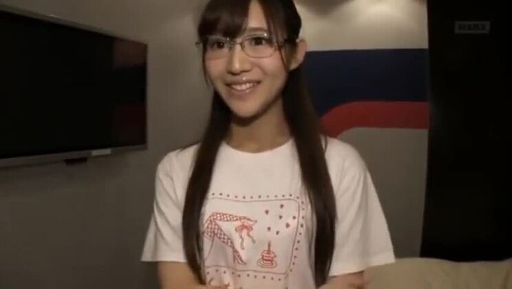 Невероятная японская модель в новом порнофильме "Маленькая грудь, красотки" (JAV без цензуры).