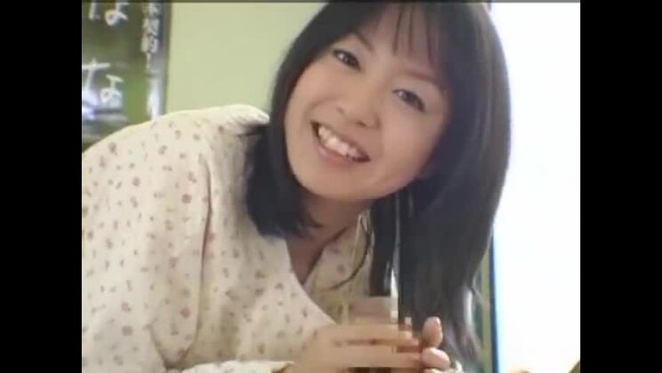 Нана Нанами, японская красотка, минет от первого лица.