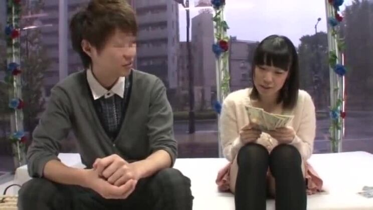 Новейшая японская модель в самом безумном JAV фильме, посмотрите