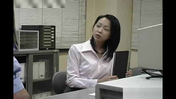 Великолепная японская модель в экзотическом любительском JAV-фильме.