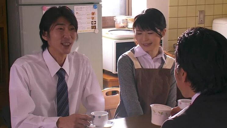 Невероятная японская модель в потрясающем HD-фильме с элементами фетиша.