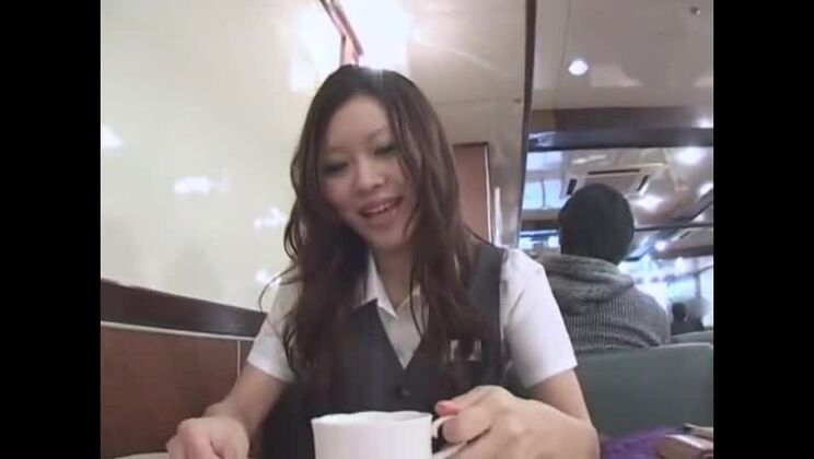 Потрясающая японская шлюха Рейка Кудо в самой горячей сцене с эякуляцией внутрь/накадаши и фетиш-порно в жанре JAV.