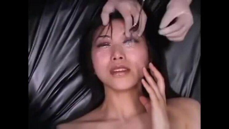 Спермания. Сперма в глаз. Часть I.