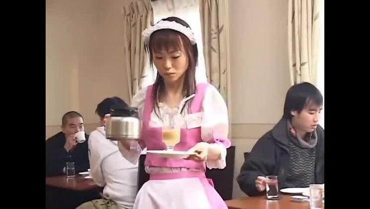 Экзотическая японская шлюха Мио Шираюки в лучшем публичном порнофильме от первого лица (POV).