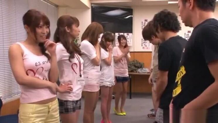 Лучшее порно видео с красотками, самые новые, посмотрите!