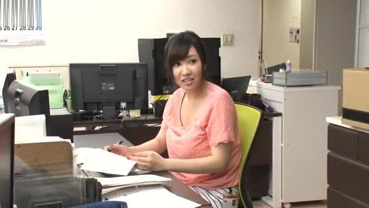 Безумная порно-сцена, большие сиськи, отличное шоу.