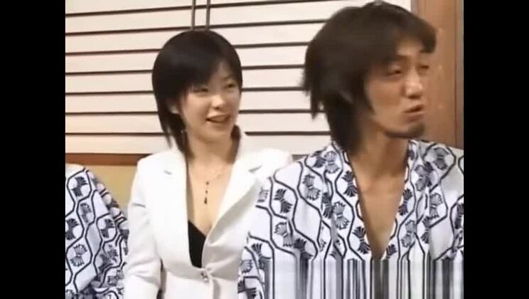 Азиатские сучки развлекаются