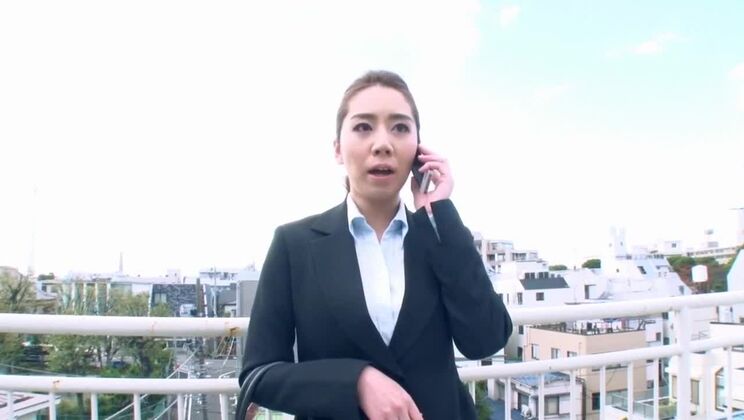 Харуна Саэки, Юка Осава, Мина Йошии в эротическом лесбийском салоне красоты, часть 1.