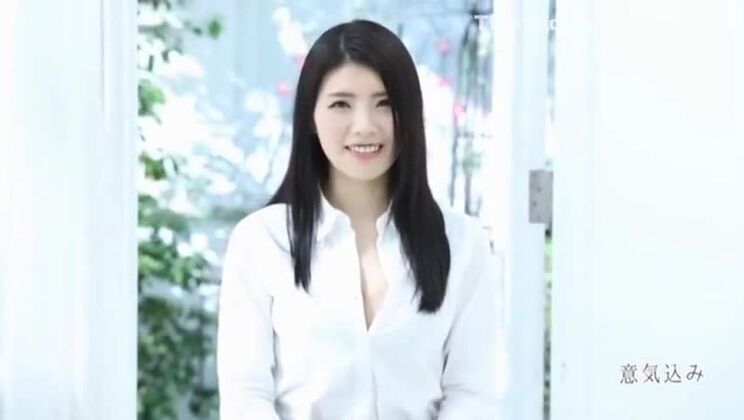 Японская софткор-идол.