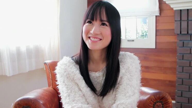 Похотливая японская шлюха в экзотическом HD-качестве, сцена с игрушками (JAV).