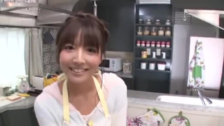 Самый горячий секс-ролик: японская безумно красивая девушка