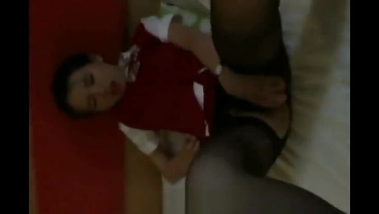 групповом сексе с бортпроводницами.